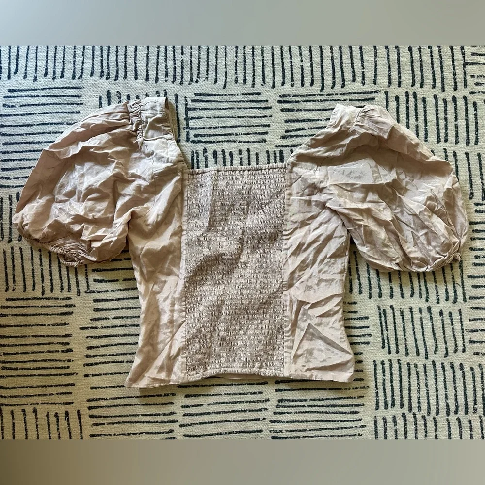 Abercrombie & Fitch Elegant Puff Sleeve Top